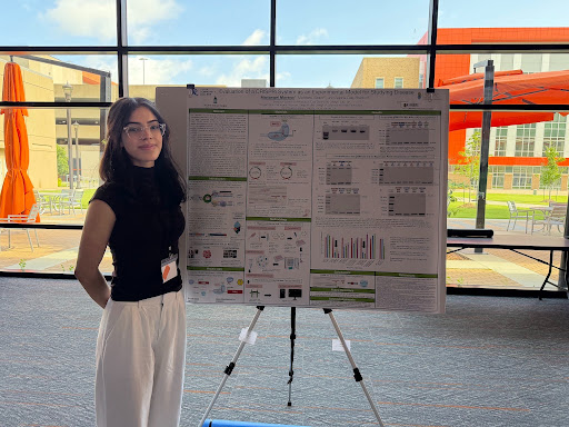TCC student, Mariangel Moreno presenting her summer research.