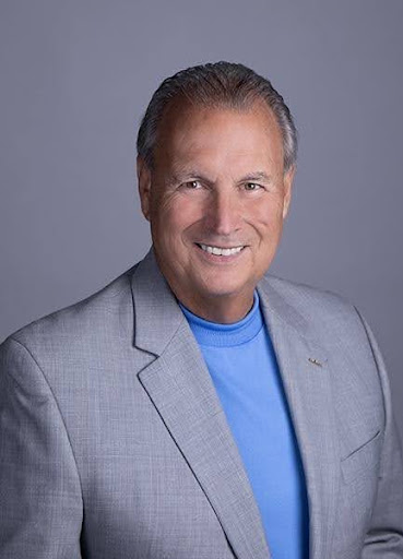 Dr. Ricky Wallace 