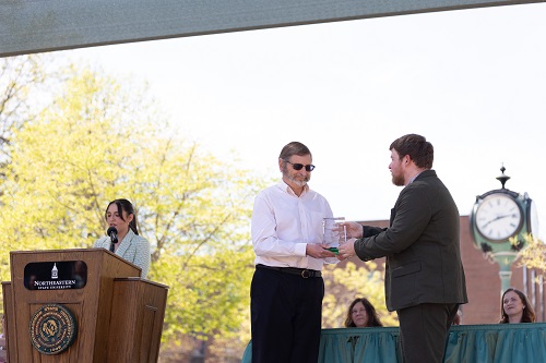 Dr. Paulissen receiving Tiffany Maher Award