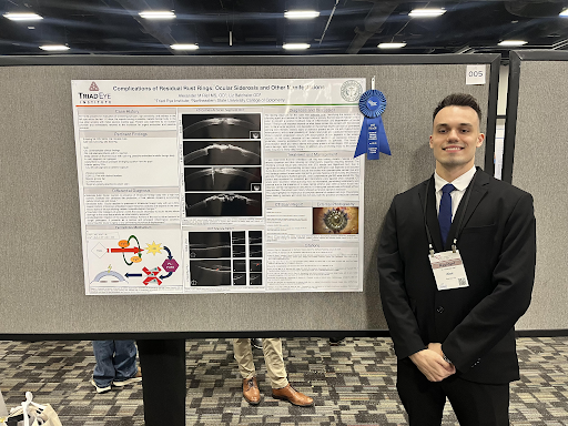  Dr. Alexander Rief with his award winning poster