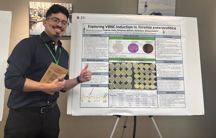 Summer undergraduate research student Andrew Avila from Dr. Wijayasekara’s lab presenting his research findings at TABERC joint meeting.
