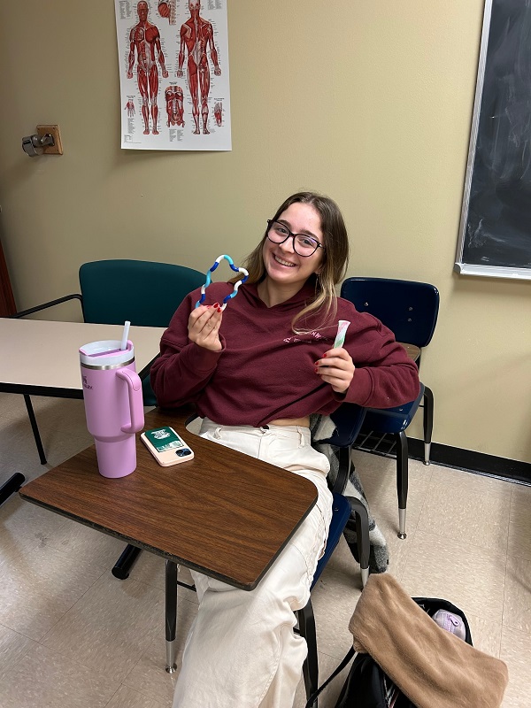 CSHP students enjoying their fidgets while studying for finals. 