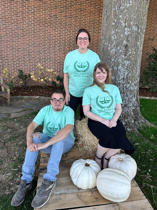 Students: Jacob Hardbarger and Lauren Shores, with Dr. Megan Weinkauf 