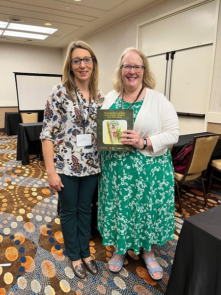 Dr. Louise Cole and Dr. Beth Green-Nagle at the 2023 SCMLA Conference