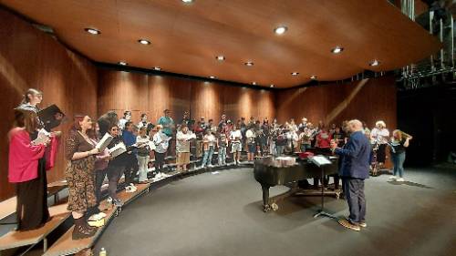 Dr. Jeffery Wall leading All-State Choir Preparatory Clinic 